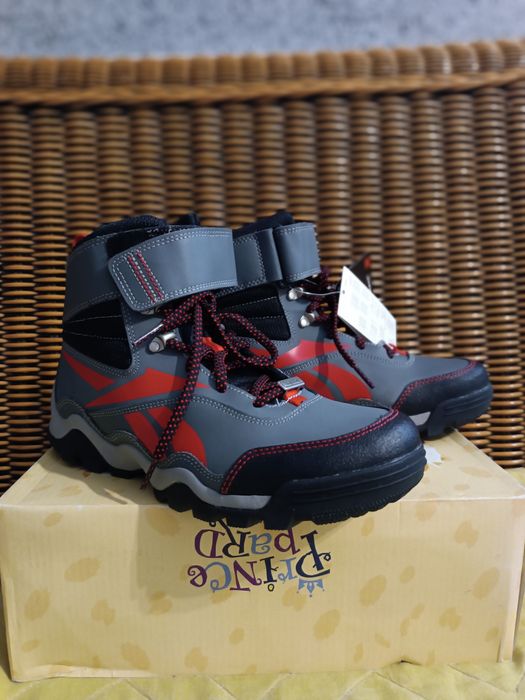 Кроссовки Reebok оригинал 35-36 размер