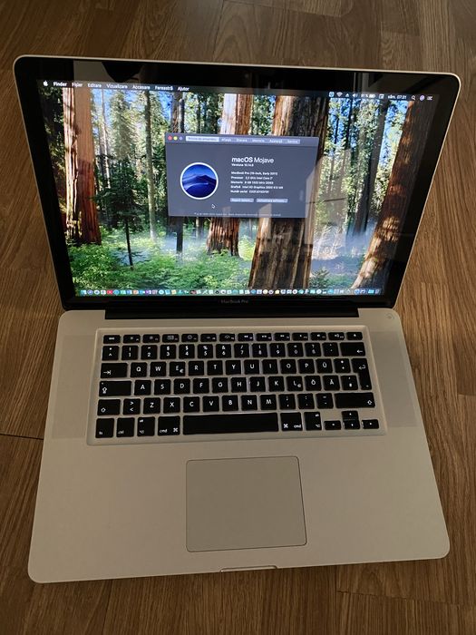 Laptop Apple MacBook Pro intel core i7,Tastatură luminată,Display mare de 15,4 inch led,8gb ram,SSD 130gb memorie,baterie nouă 28 de cicluri