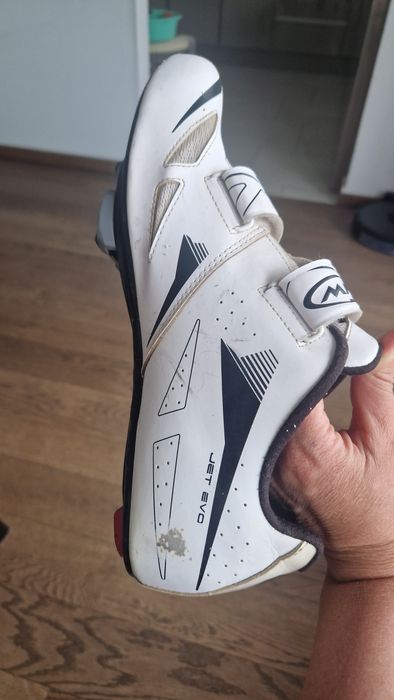 Papuci ciclism Northwave Jet Evo, mărimea 47 – gata de pedalat!