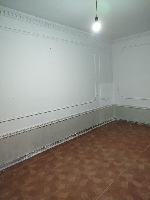 Продаётся квартира 2/5/5 рисовый базар