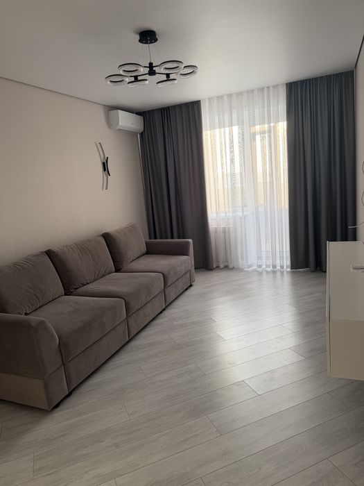 Сдам квартиру в Лайф Парк .