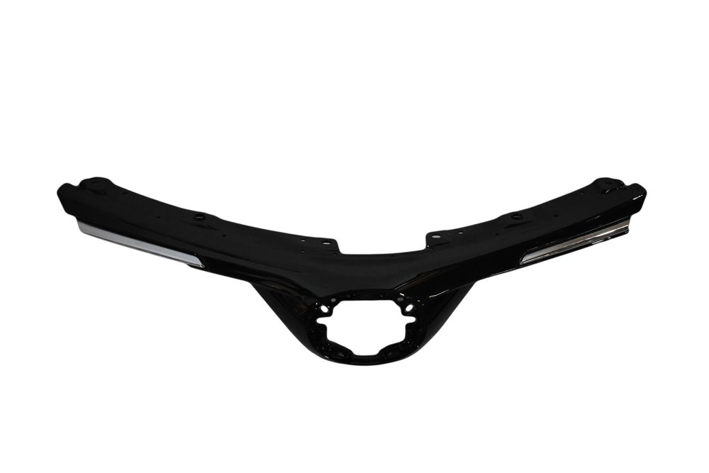 Решетка радиатора RAV4 16-