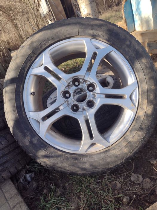 Продават се джанти с гуми 17ски