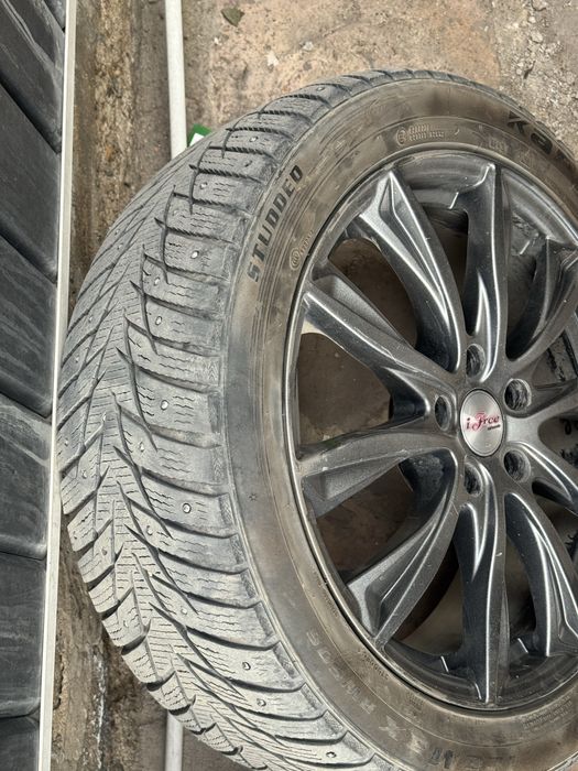 Продается зимние шины на 18