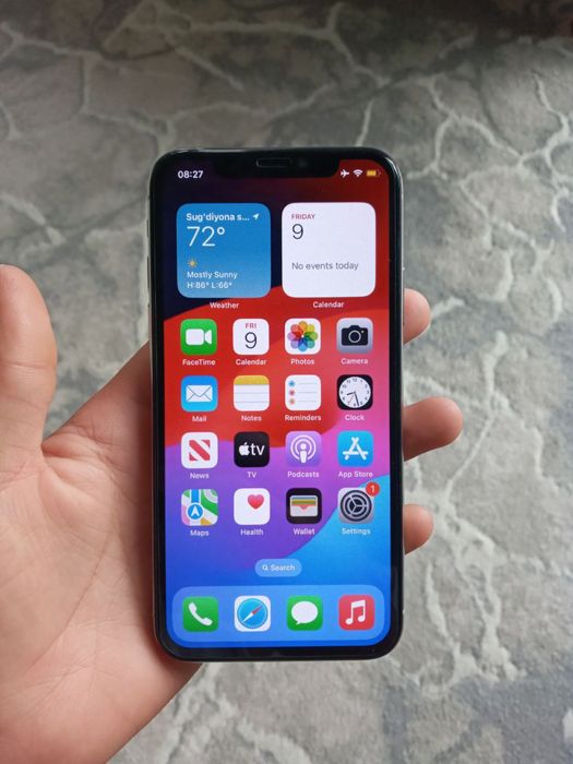 iPhone X srochna  sotiladi