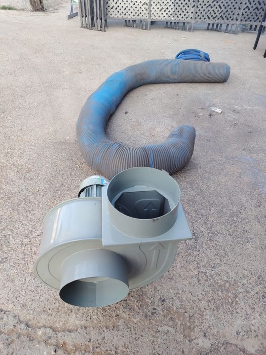 Вытяжка новая продаётся