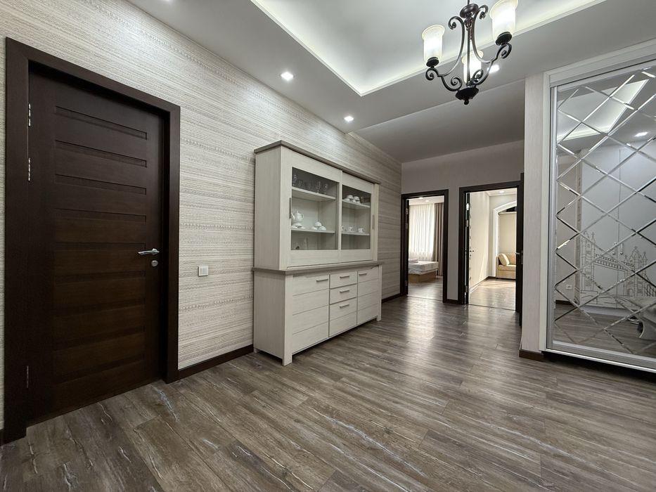 Сдам 3х ком / Ц-5 / / Лакост / Банк Ипак Йоли