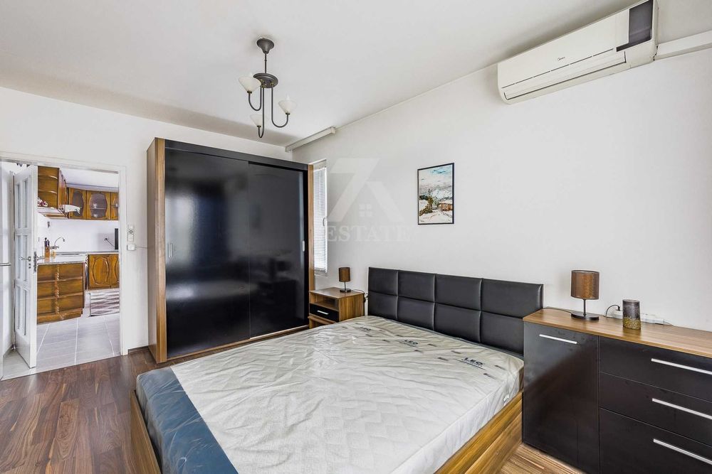 Продава се Двустаен апартамент в София, Център - 70 кв.м за 2929 €/кв.м - Снимка #6