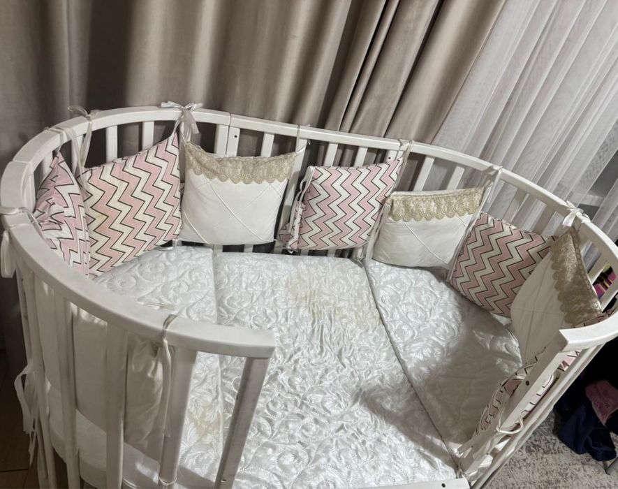 Детская кровать , манежка