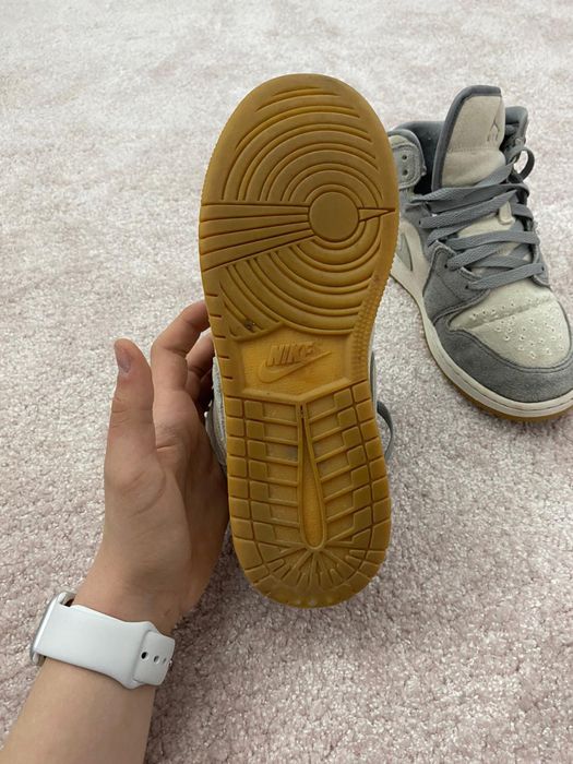Jordan 1 Mid Coconut Milk