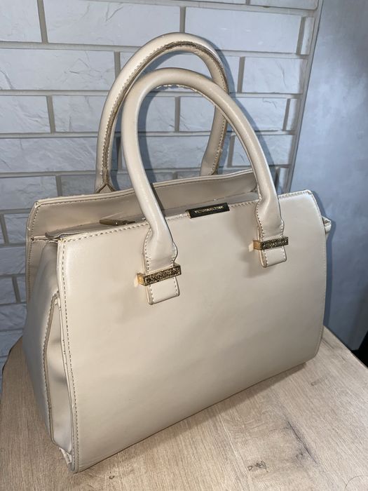 Вместительная сумка