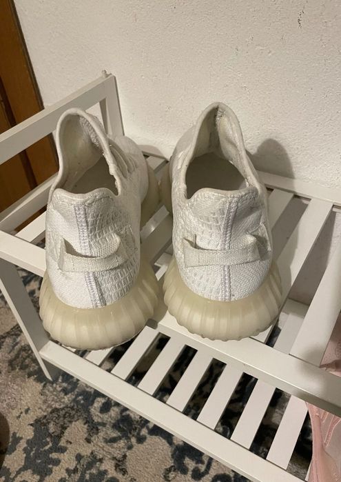 Adidas Yeezy boost v2