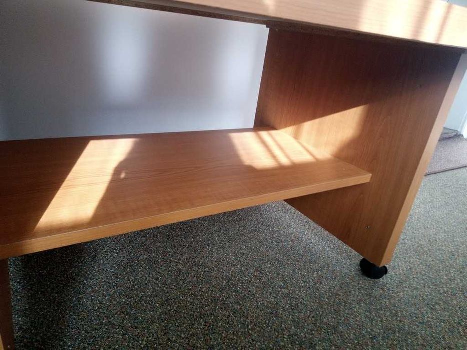 Măsuță de cafea practică, cu blat ceramic și rotile -Stare foarte bună