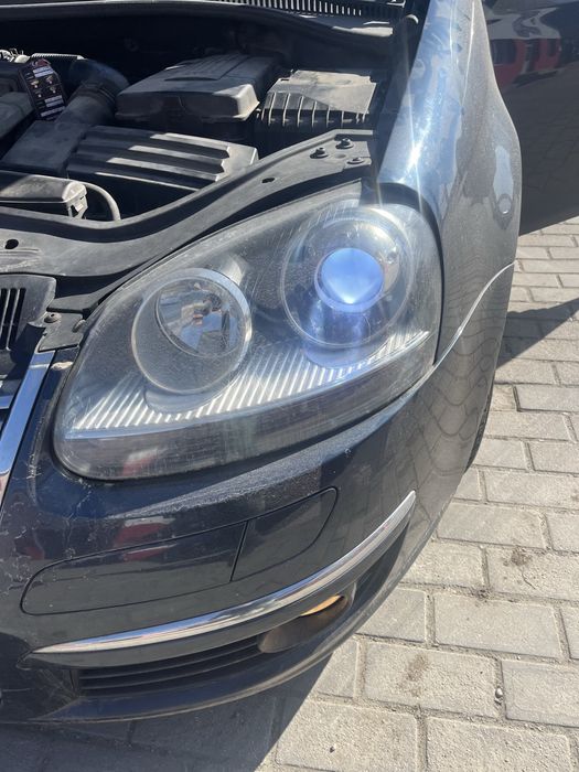 Far golf 5 xenon stanga dreapta complect