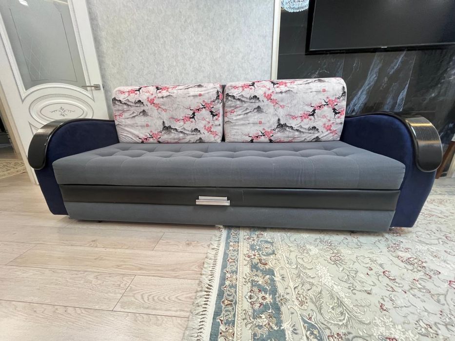 Срочно продам диван б/у