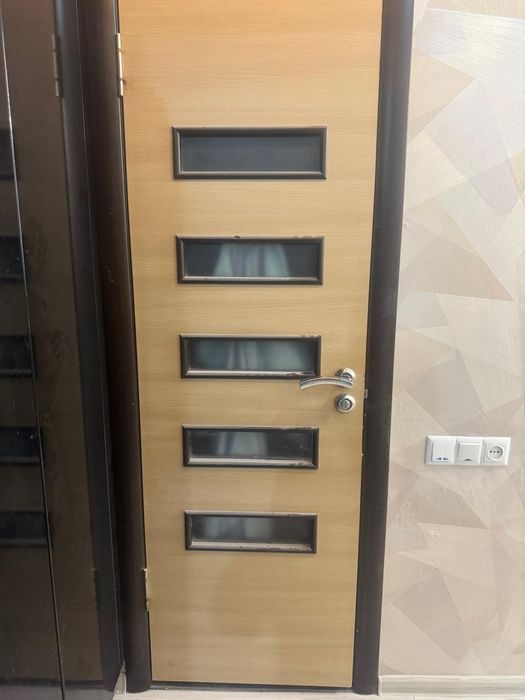 Продам межкомнатные двери