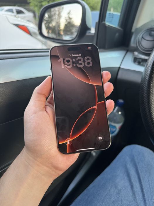 iPhone 16 Pro Max