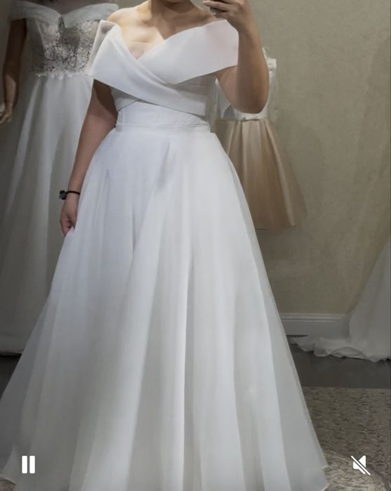 Свадебное платье