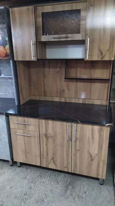 продается кухонние мебель