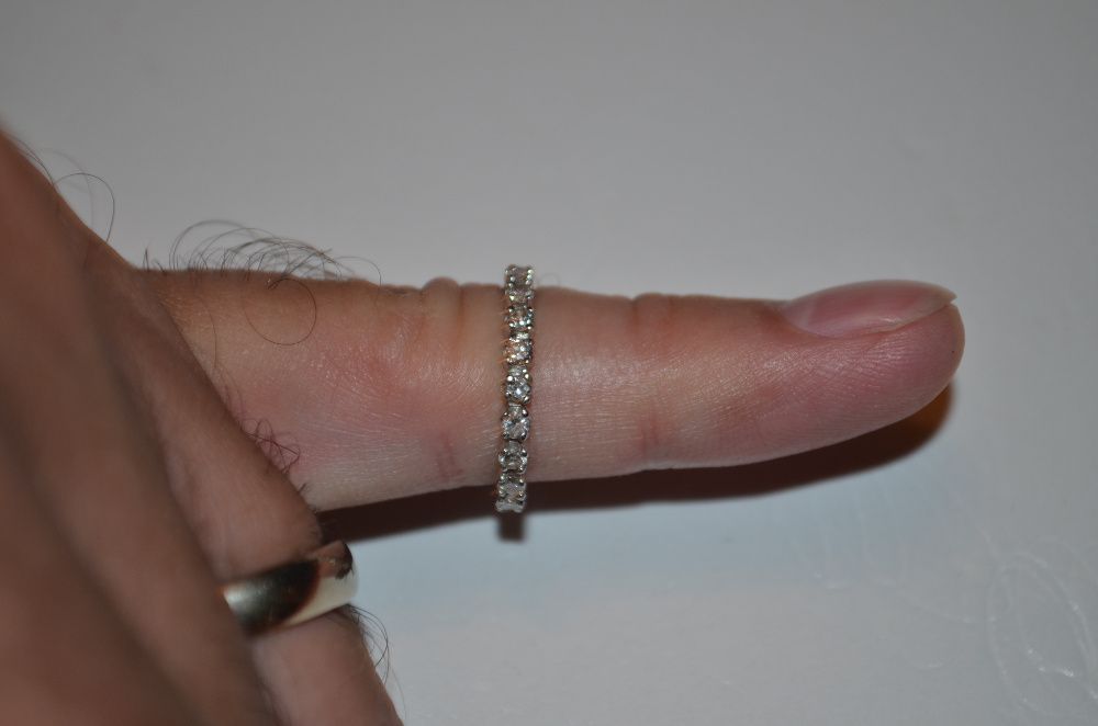 INEL AUR ALB 18K + 20 Diamante = 0.80ct - Model ETERNITY - Franta !