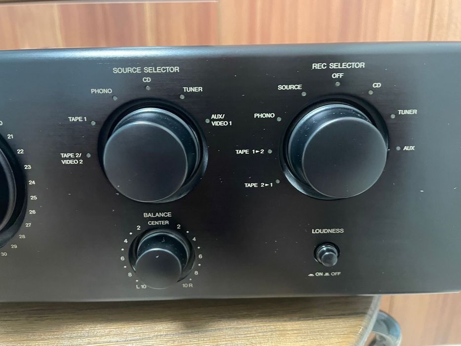 JVC AX-R562 Integrated Amplifier