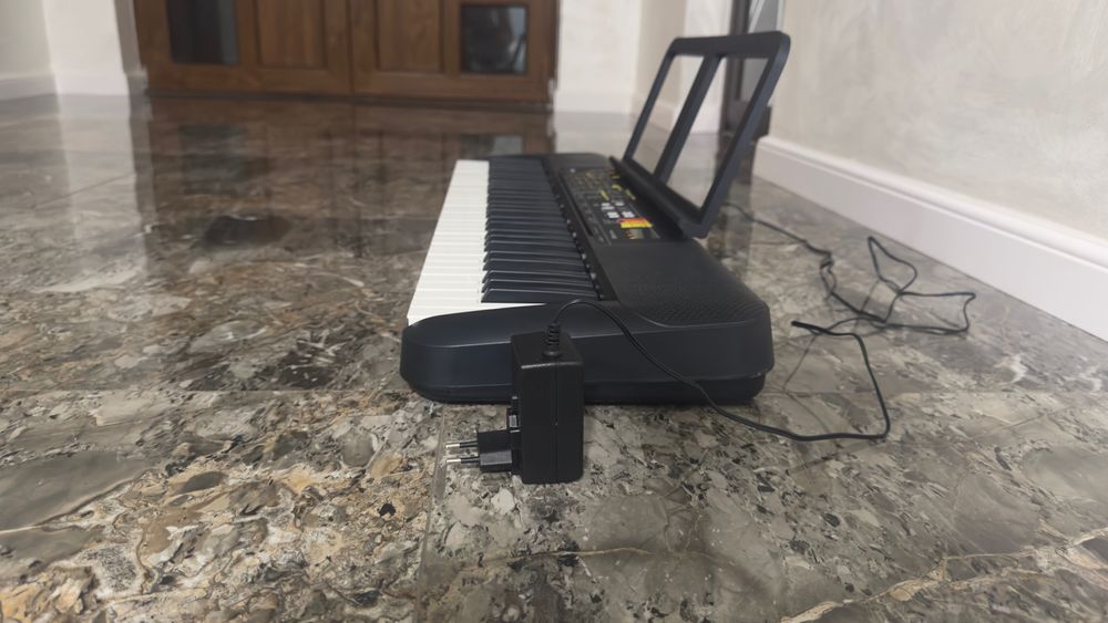 Claviatură Yamaha PSR F52