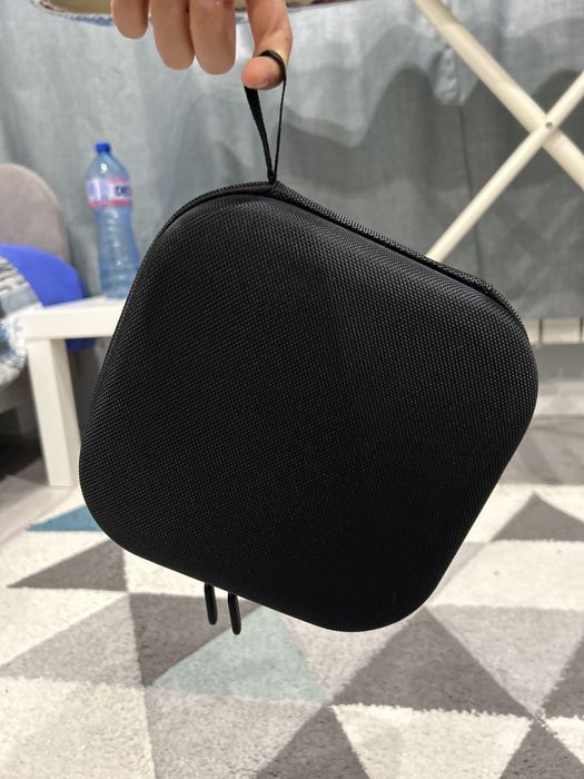 Дрон DJI tello, управляван от приложение на телефона