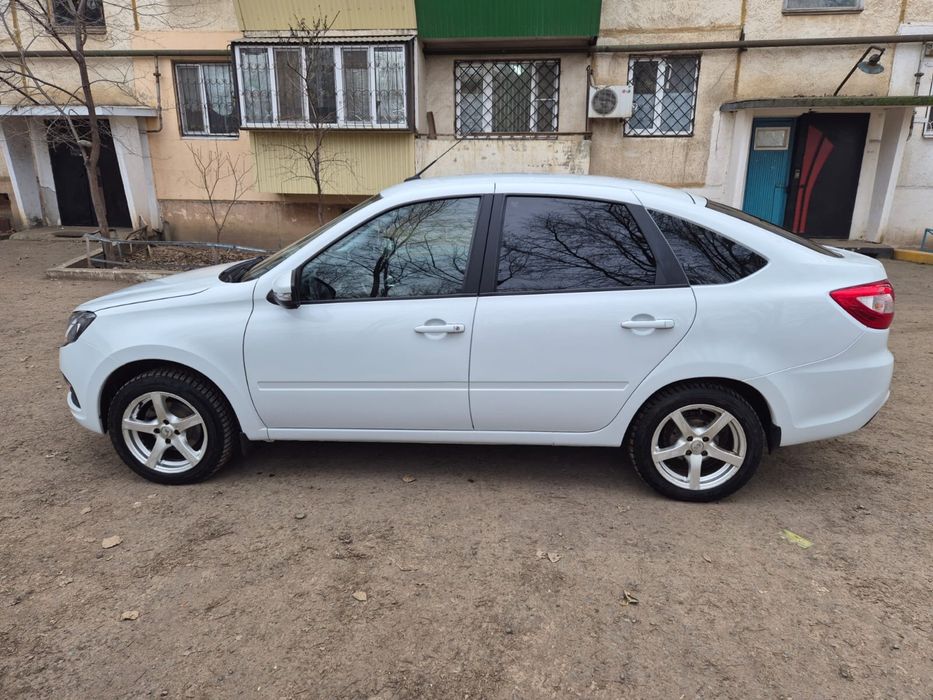 Продам  Лада Гранта в отличном состоянии