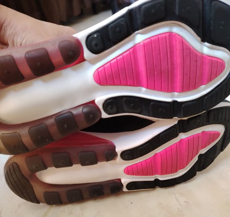 Nike Air 270  Дамски маратонки 38 номер