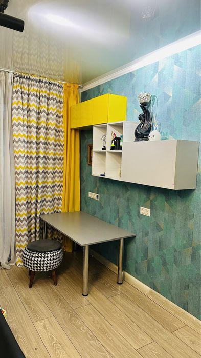 Полка шкаф стол шторы для детской