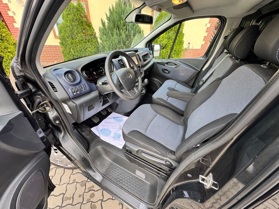 Opel Vivaro 2015