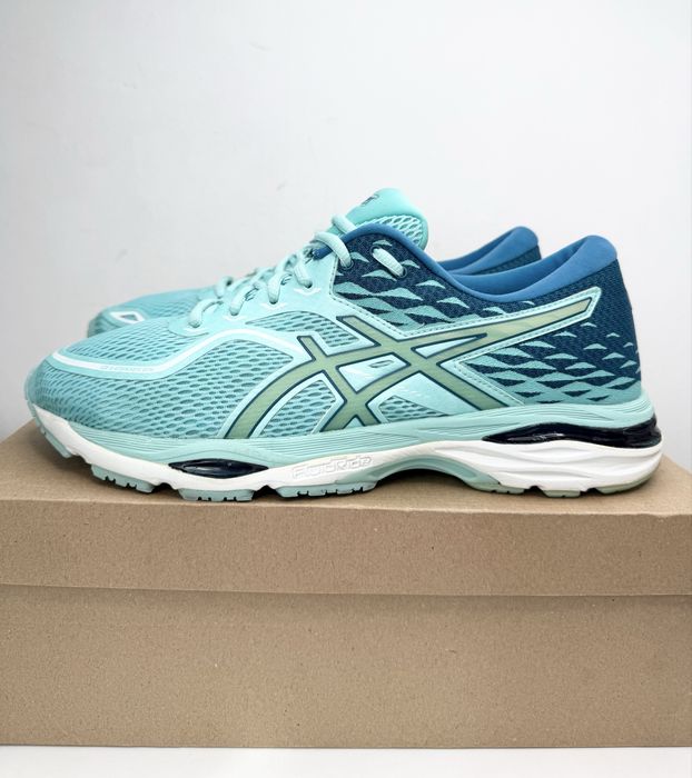 Asics Gel -Cumulus  Running ( 43) 27см.Маратонки