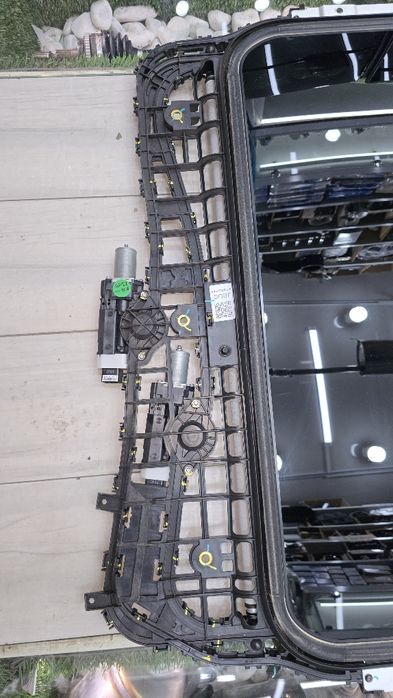 Люк в зборе состоянии новый