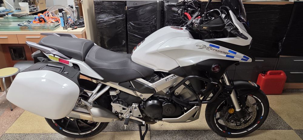 Honda vfr 800x crossrunner