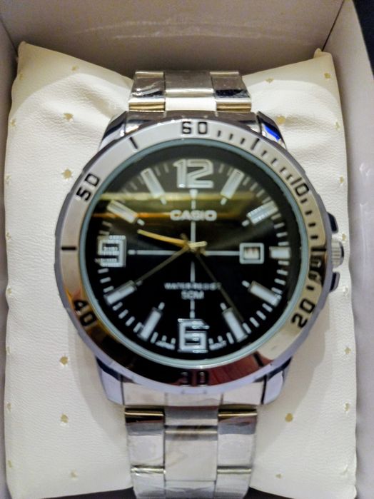 Наручные часы CASIO