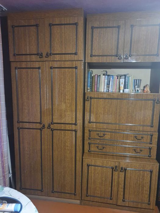 Продам два шкафа в отличном сосотоянии