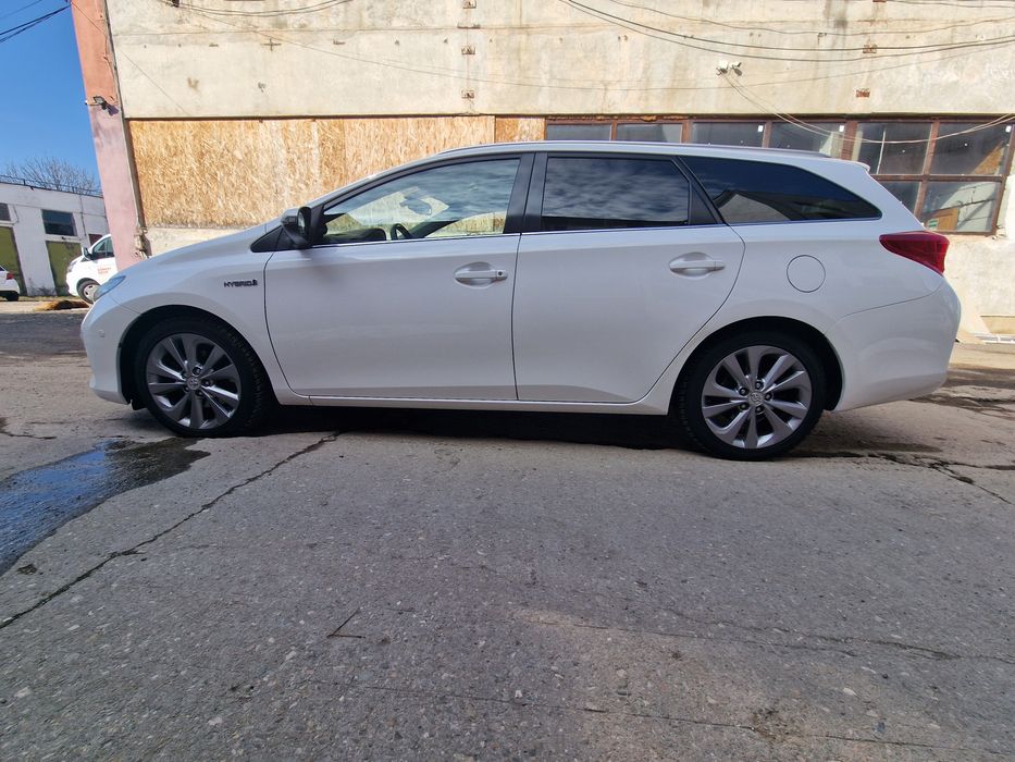 TOYOTA Auris 2015 — imagine 5