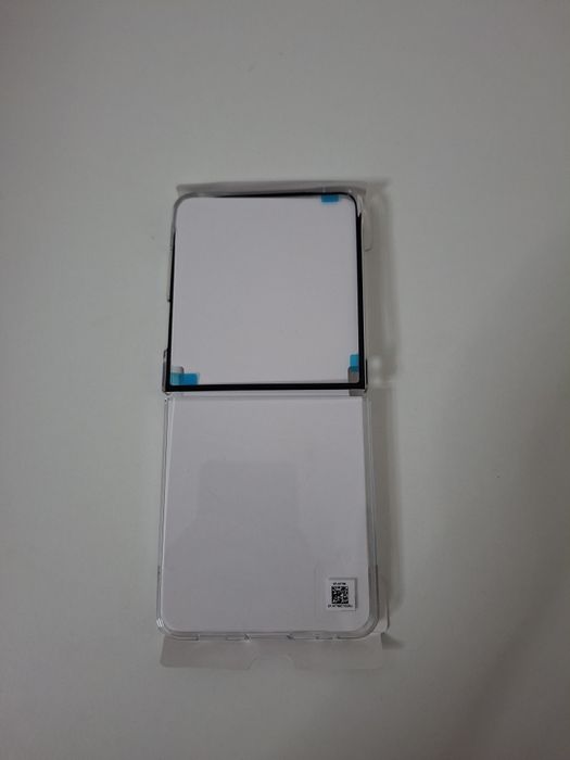 продам чехол для samsung galaxy z flip7