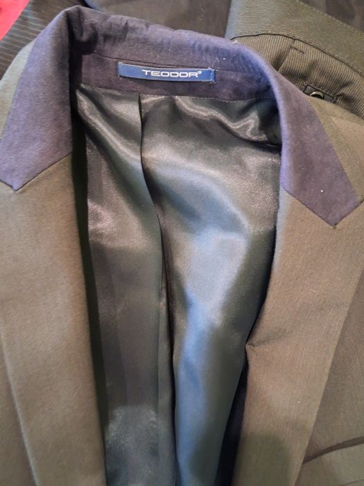 Мъжки костюм с ризи