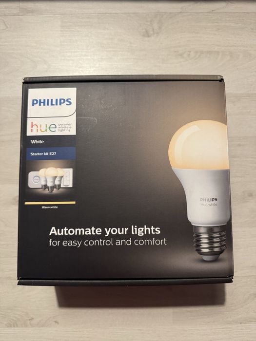 Pachet 3 becuri inteligente LED Philips Hue Starter