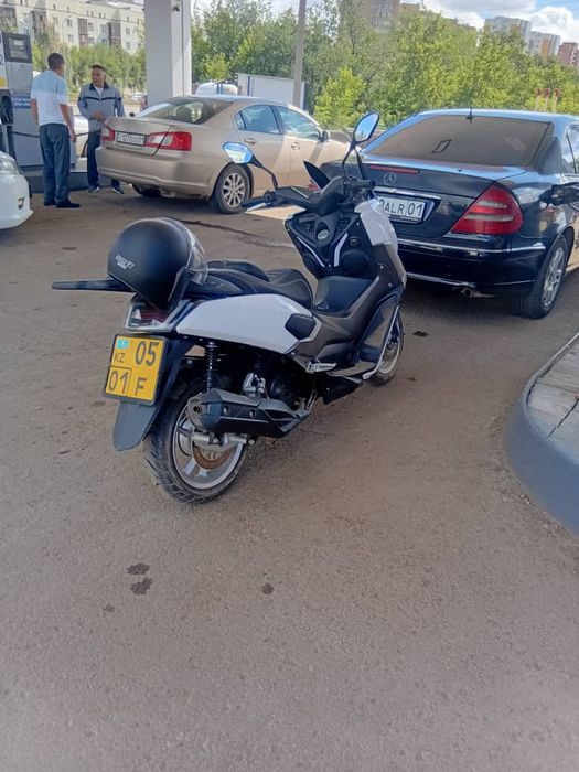 Мото Скутер. N.Maxi.