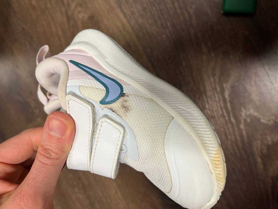 Маратонки Nike за момичета, размер 22