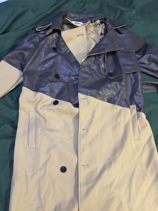 Продам тренч Botega