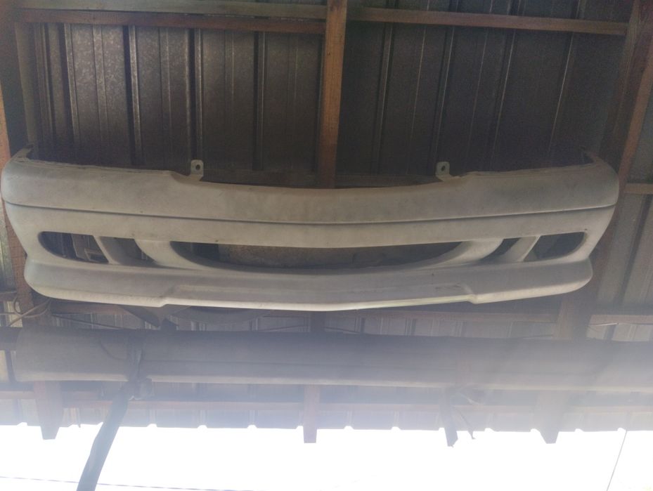 Бампер на Мерседес w140