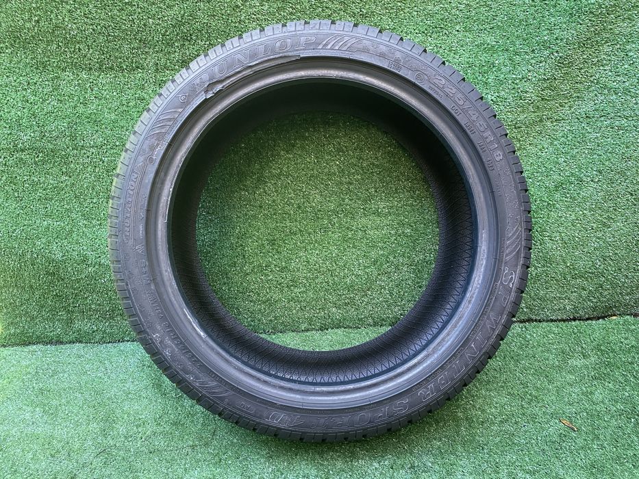 Set 2 anvelope Iarnă Dunlop SP Winter Sport 4D AO 225 45 R18 95H XL