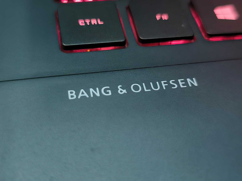 Laptop Gaming HP OMEN 15 | Ryzen 7 | 32GB RAM | GTX 1660 Ti | Win 11 Pro Ca nou 10/10