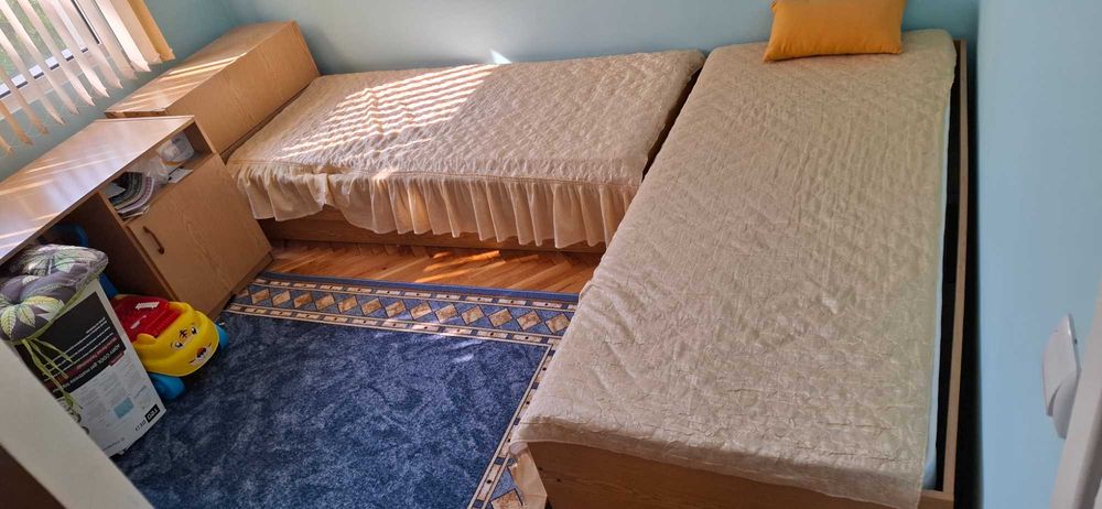 Продавам обзавеждане за детска стая