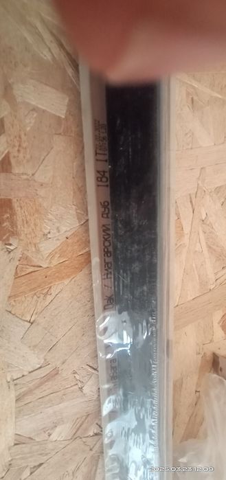 Продам плинтус для столешницы 3000