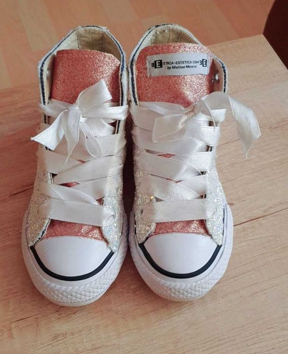 Converse ghete originale,unicate ,fete marimea 29