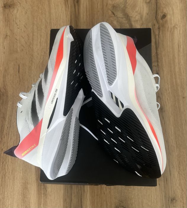 Спортни обувки adidas